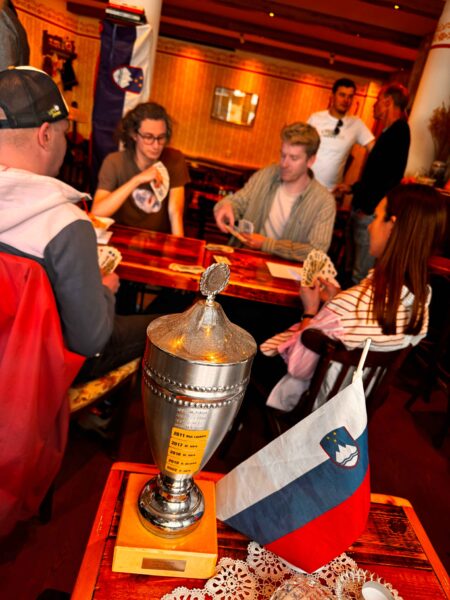 Pokal za zmagovalca