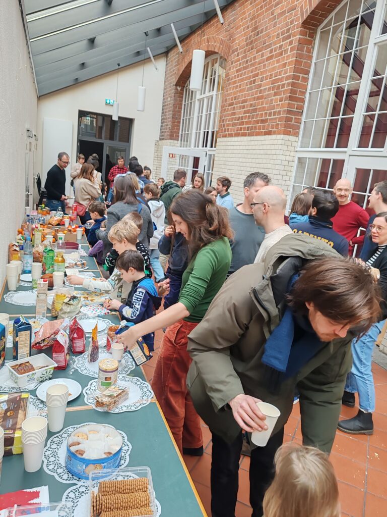 Nemčija_Miklavževanje 2025 Druženje in pogostitev