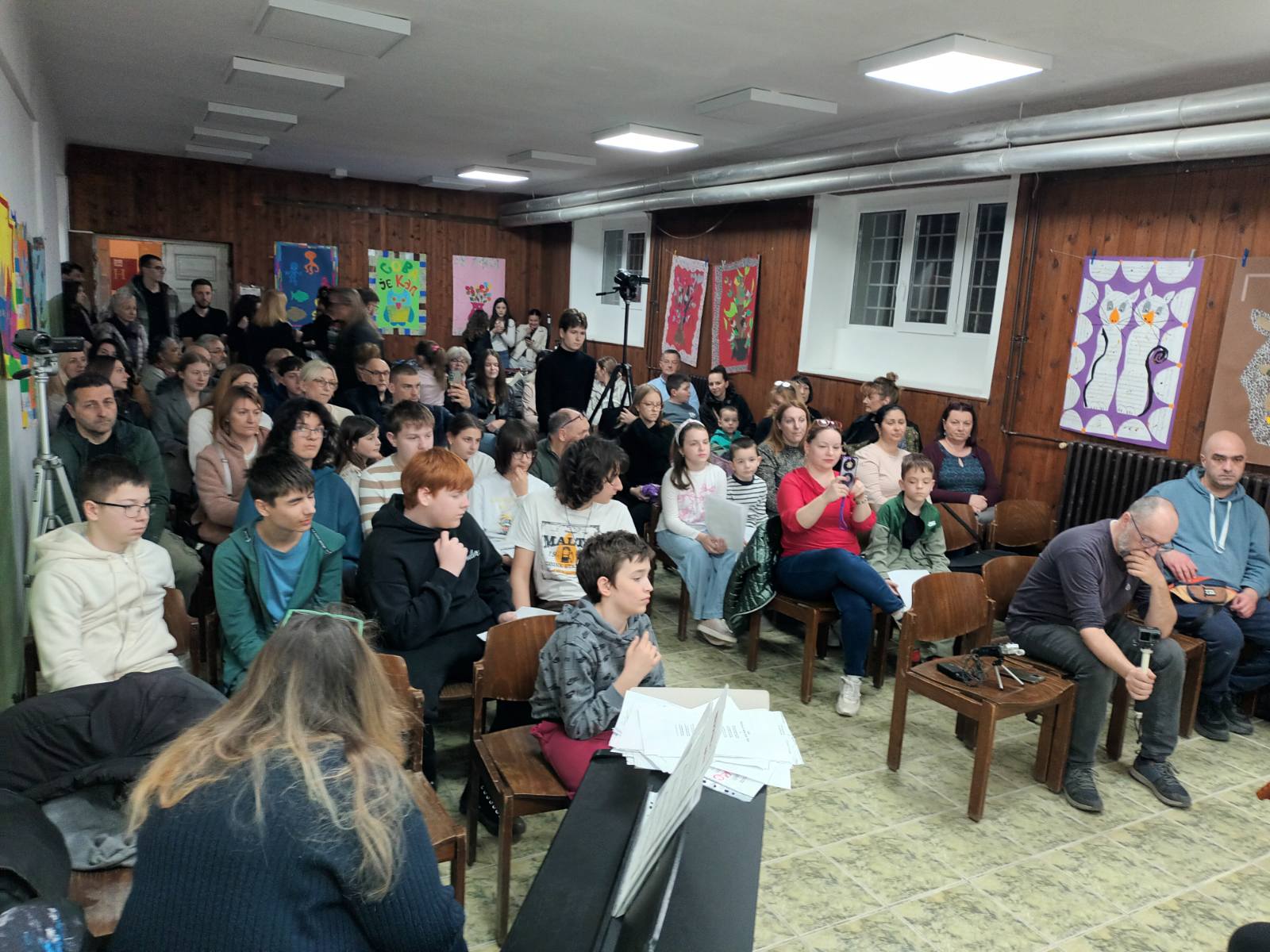 Fotografije udeležencev med programom.