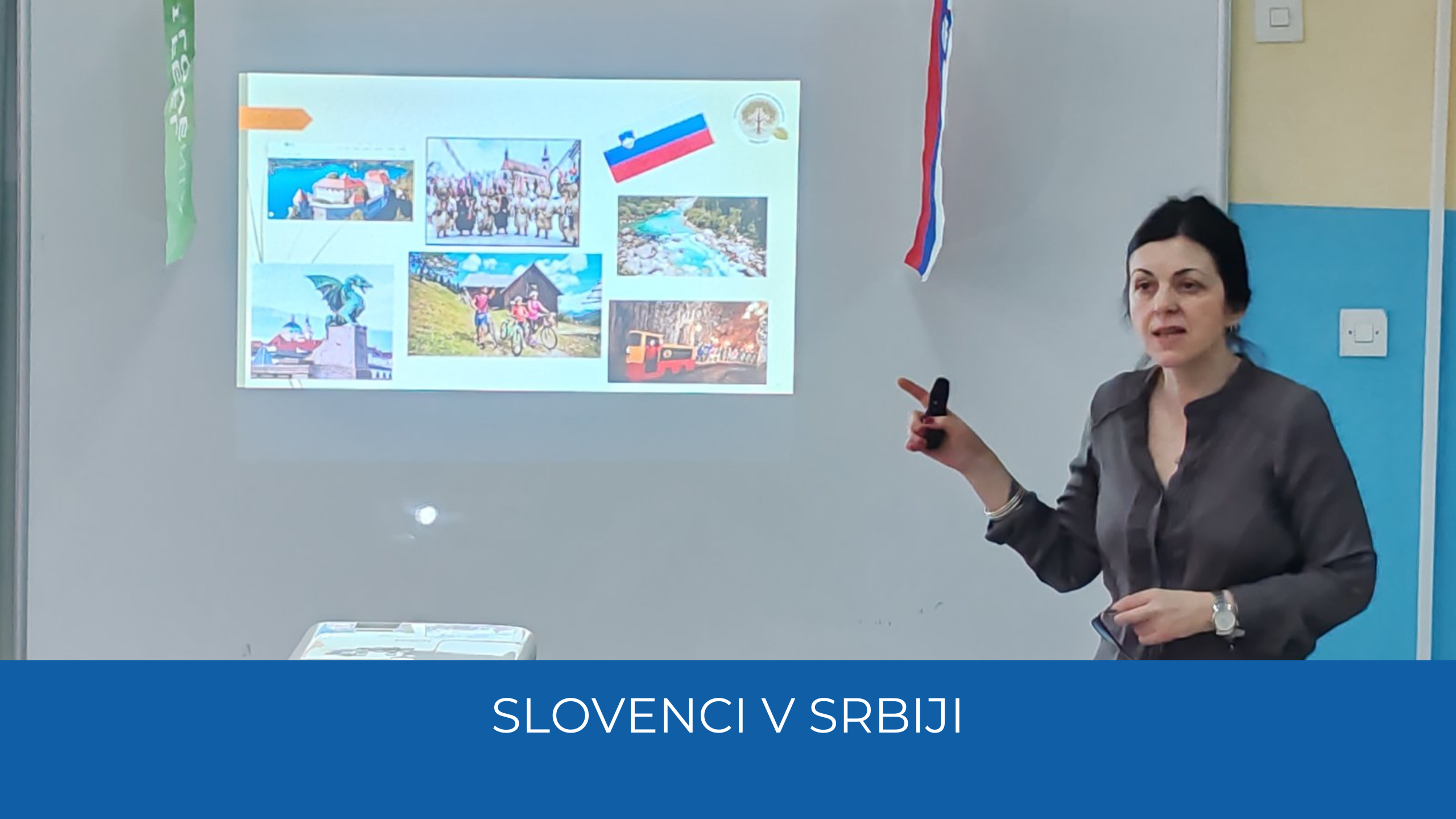 Fotografija učiteljice, spodaj moder trak z napisom Slovenci v Srbiji.