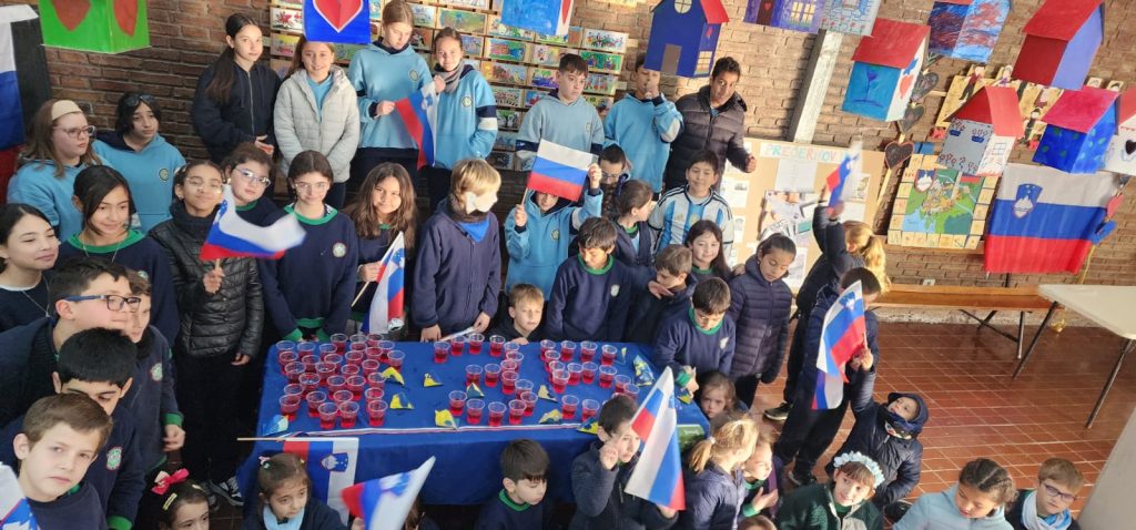 Argentina_Colegio Esloveno 35. let Slovenije