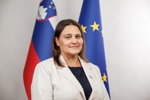 Suzana-Lep-Simenko-2-600x400